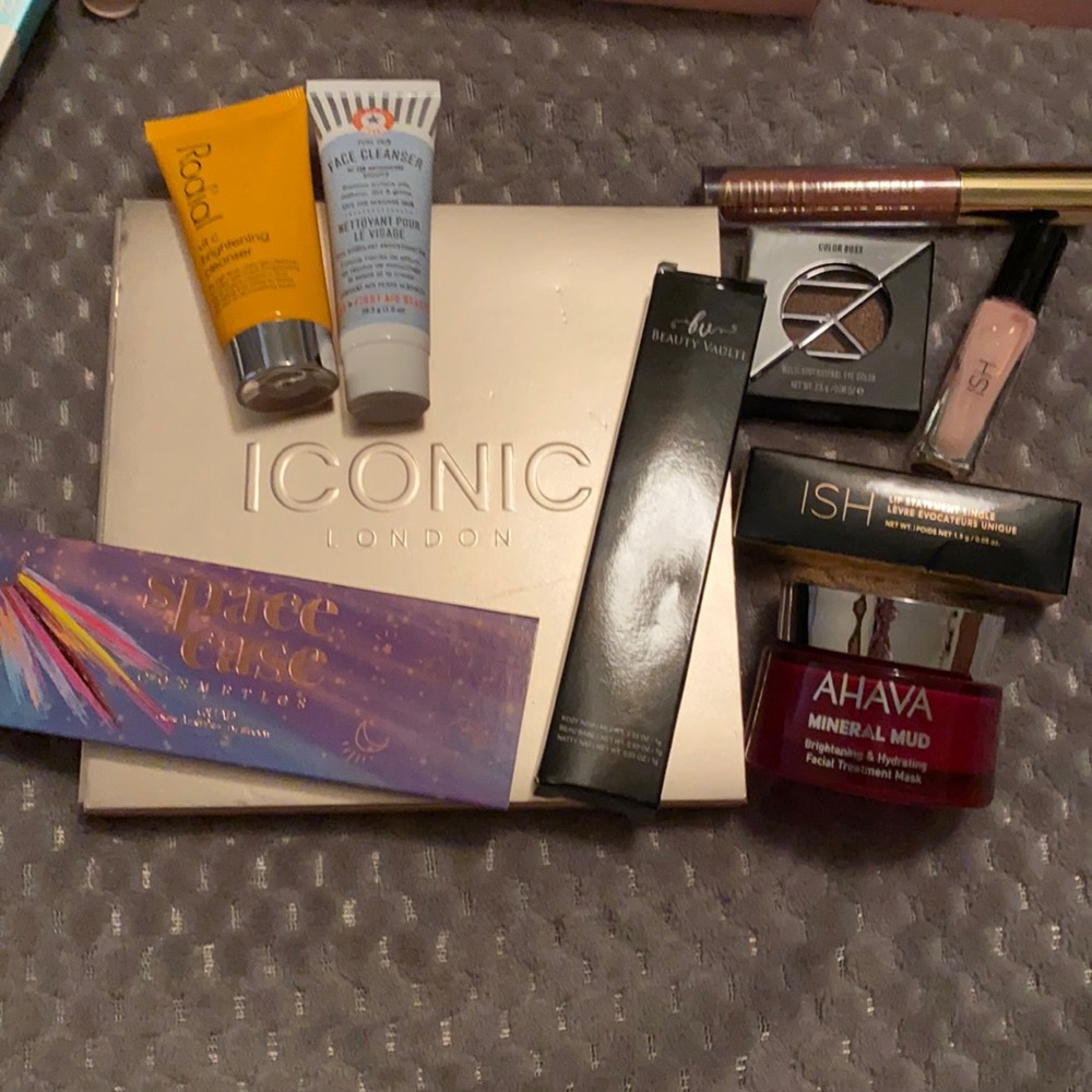 LARGE MYSTERY BEAUTY BOX!! $300+ value